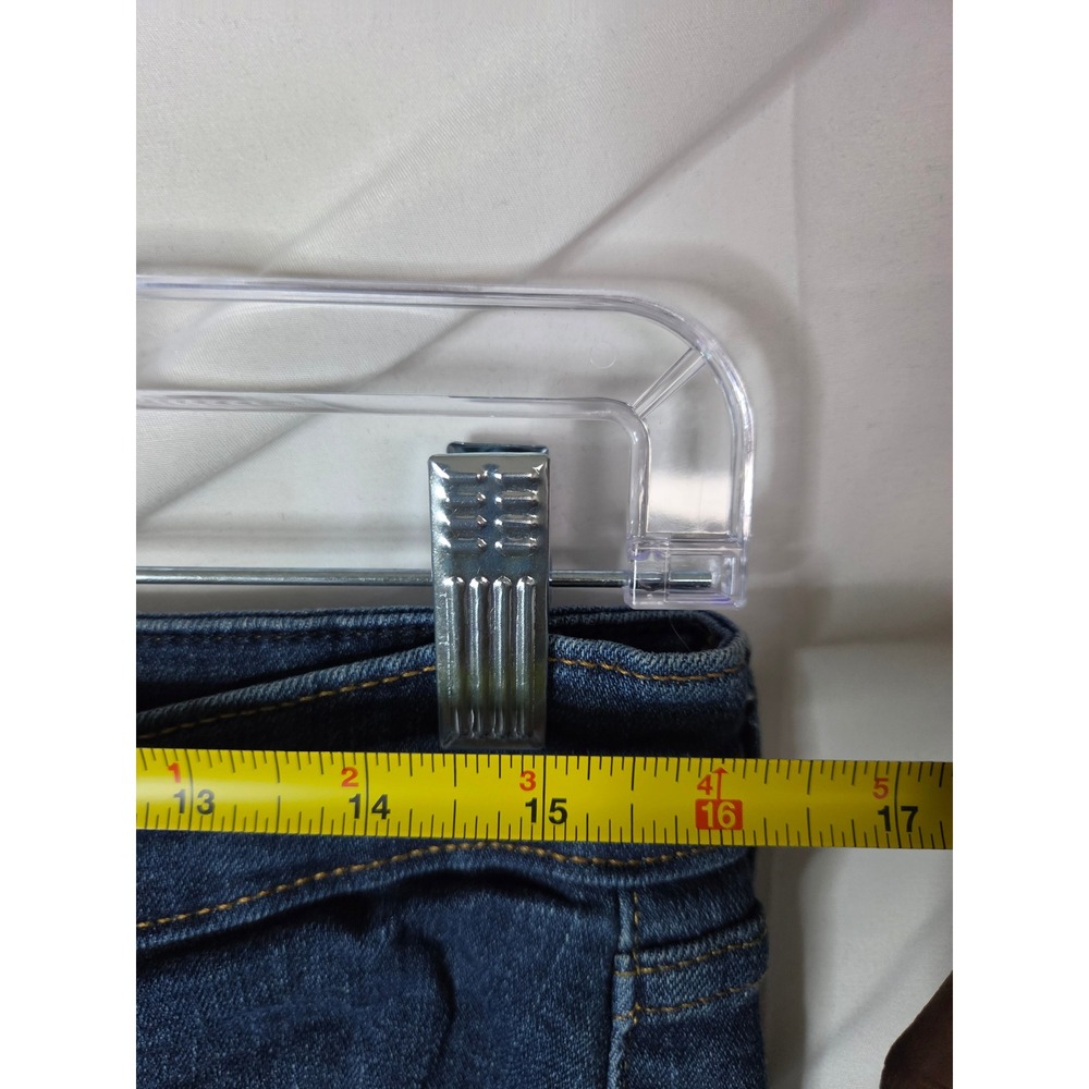 Signature by Levi Strauss Womens Mid-Rise Capri Jeans - Picture 7 of 11